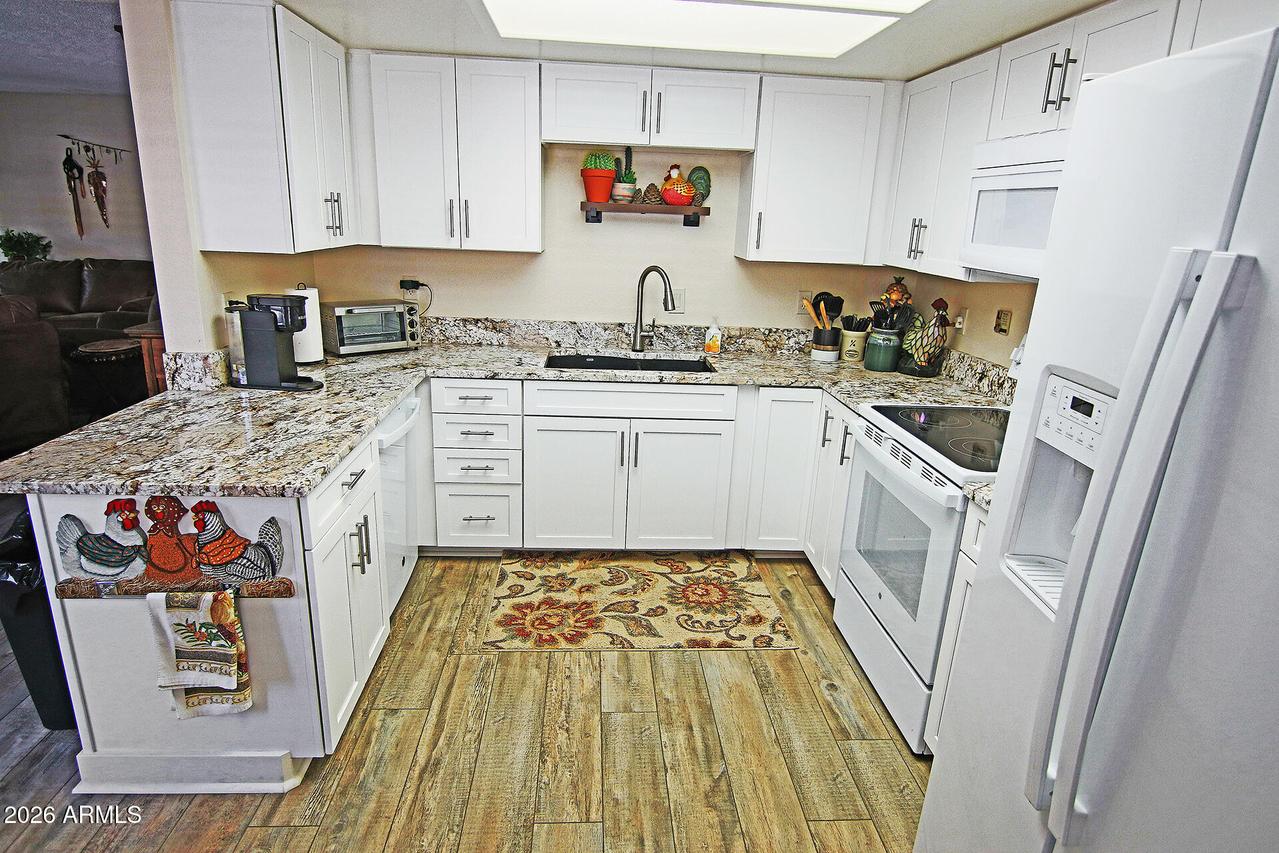 9730 N 94th Pl. #114, Scottsdale, AZ 85258