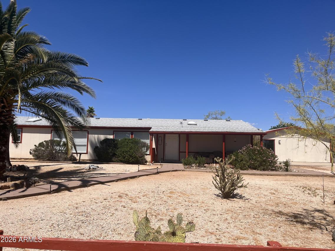 23152 W Staghorn Ln., Congress, AZ 85332