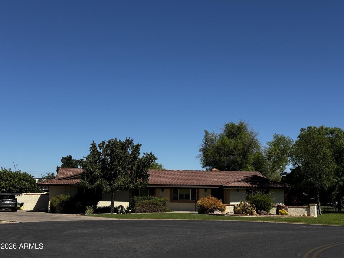 618 E Harwell Rd., Gilbert, AZ 85234