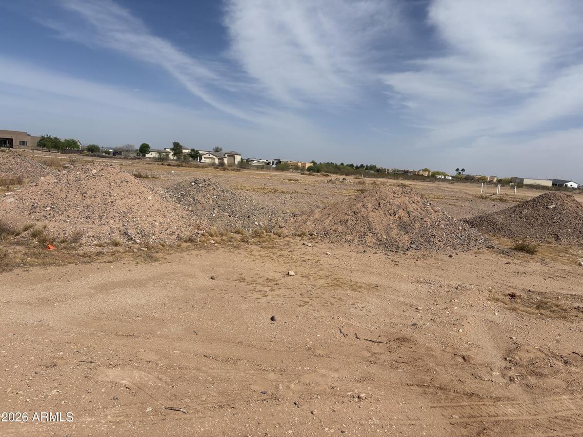 25768 W Peakview Rd. #-, Wittmann, AZ 85361