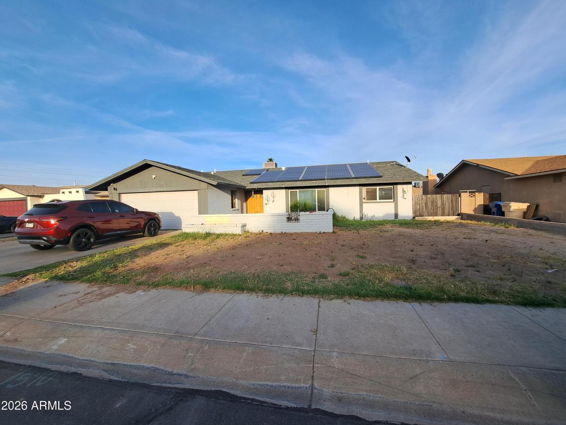 15247 N 52nd Ave., Glendale, AZ 85306