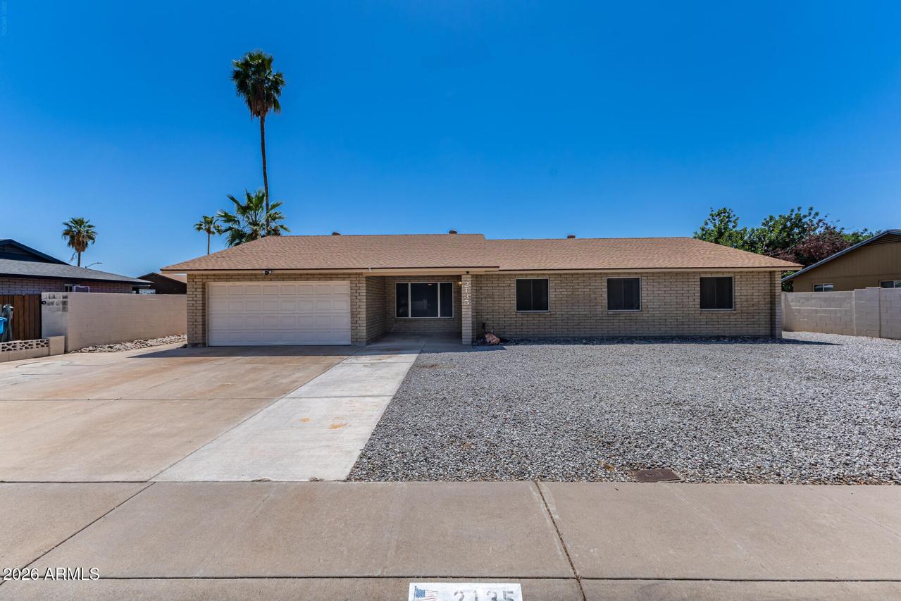 2135 W Kerry Ln., Phoenix, AZ 85027