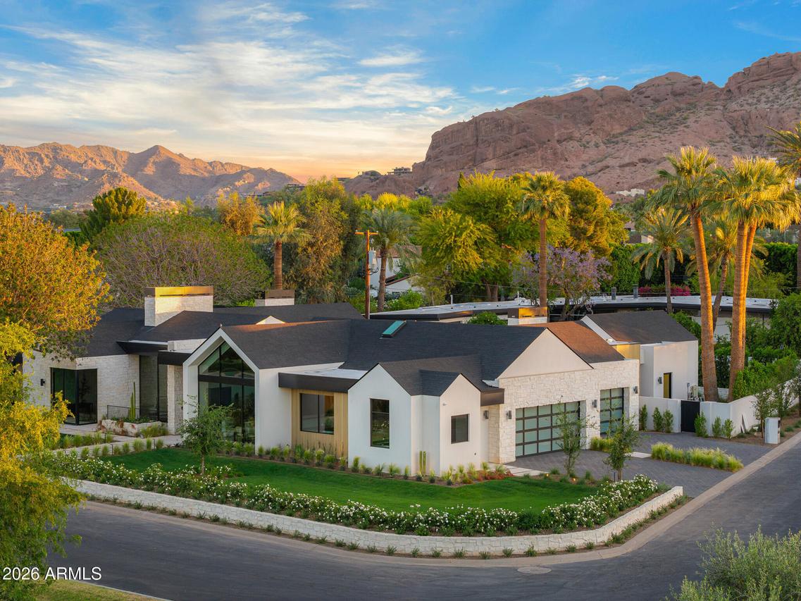 4828 E Calle Del Medio, Phoenix, AZ 85018