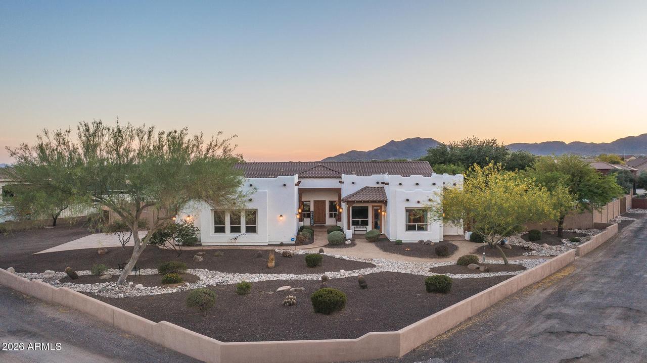 19707 W Mariposa Dr., Litchfield Park, AZ 85340