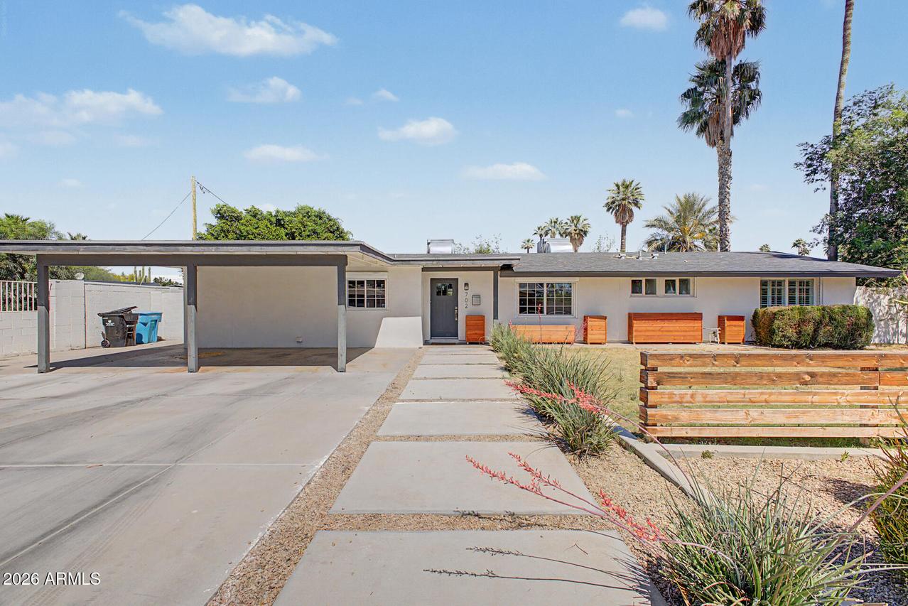 702 W Rose Ln., Phoenix, AZ 85013
