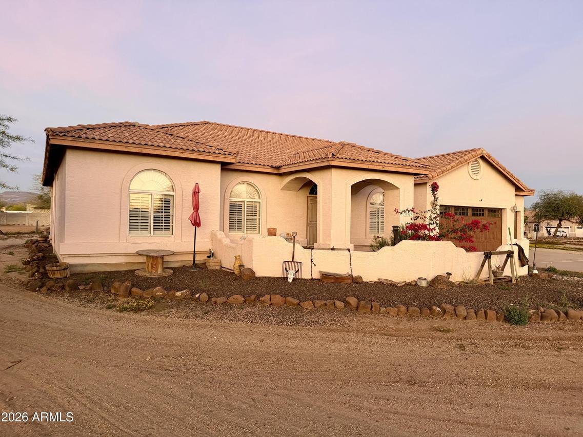 39029 N 21st Ave., Phoenix, AZ 85086