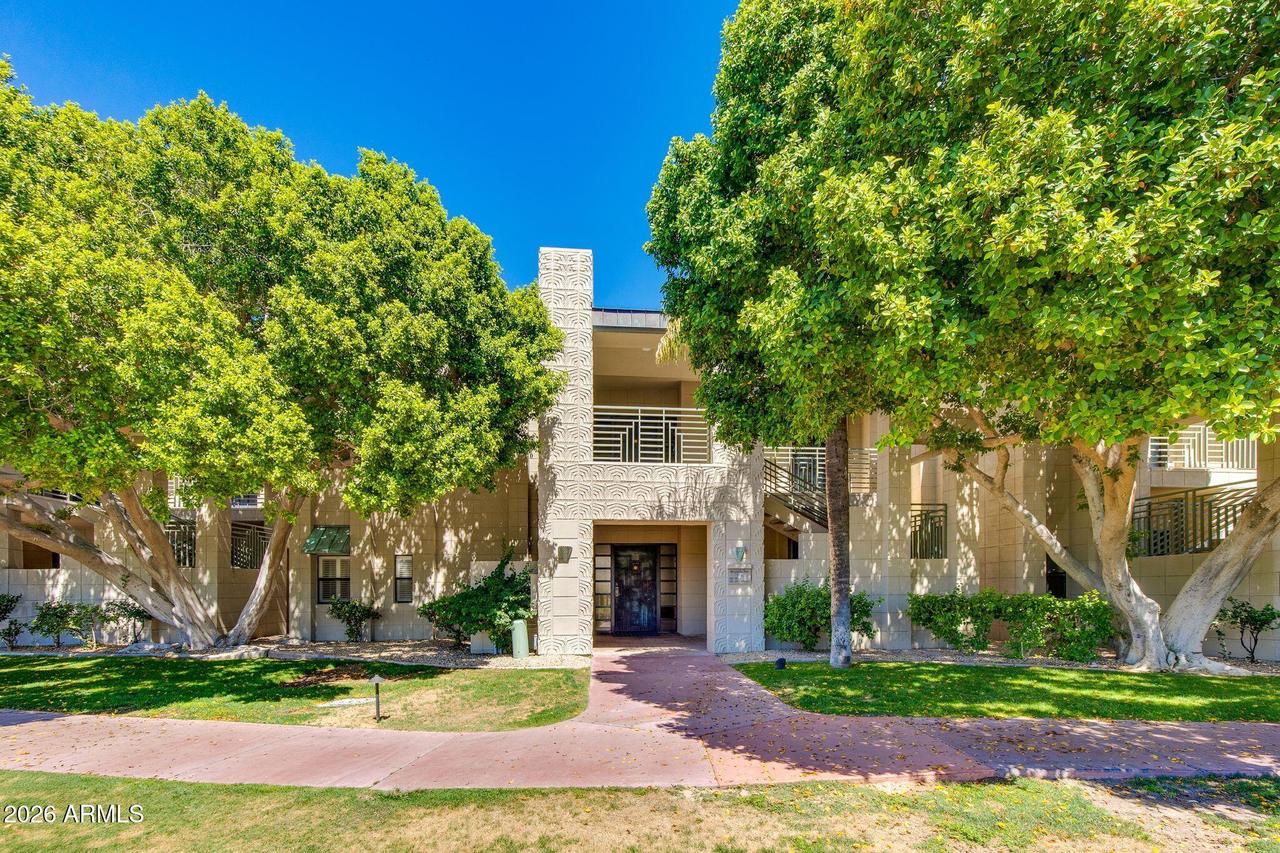 2802 E Camino Acequia Dr. #57, Phoenix, AZ 85016