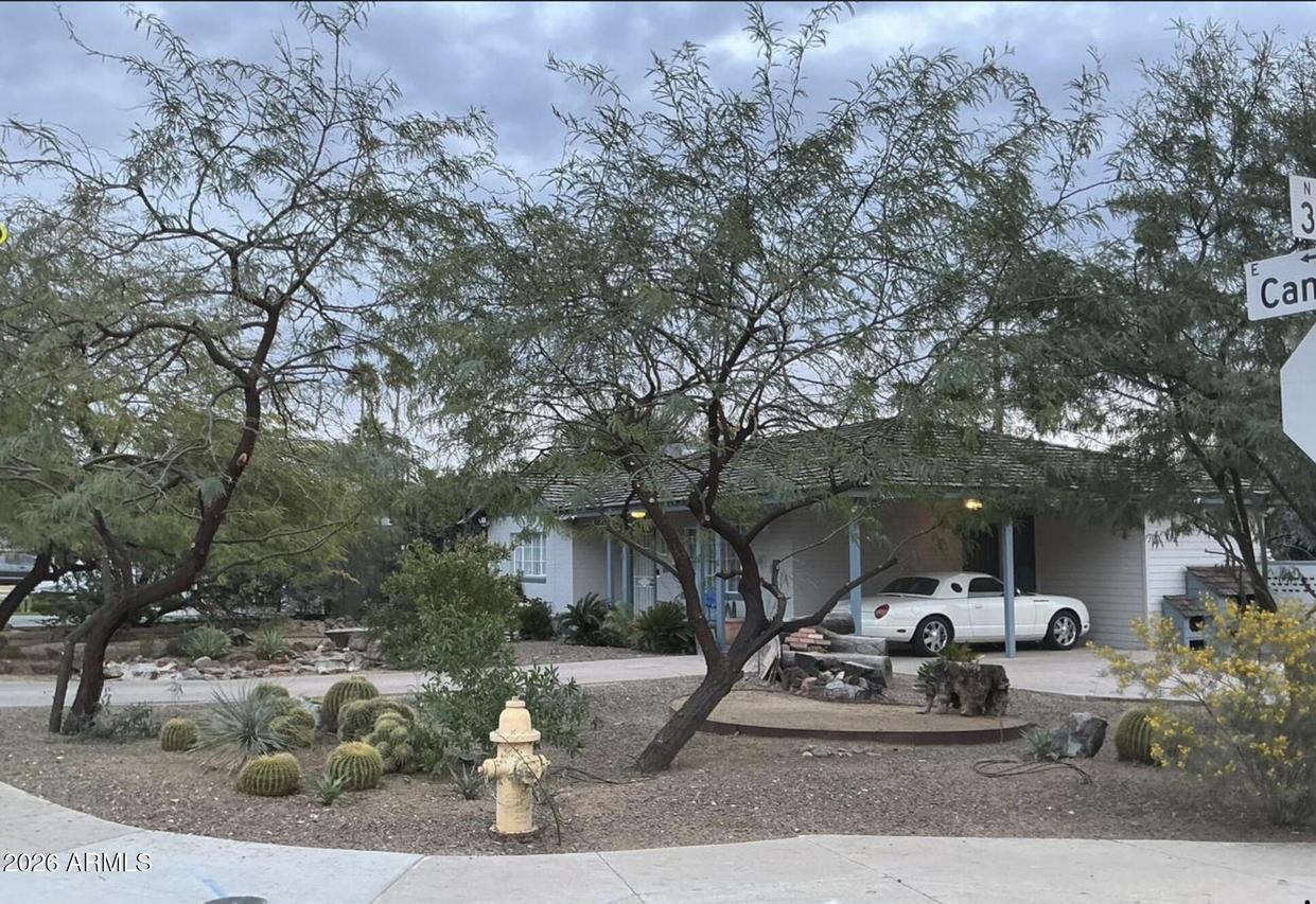 3001 E Campbell Ave., Phoenix, AZ 85016