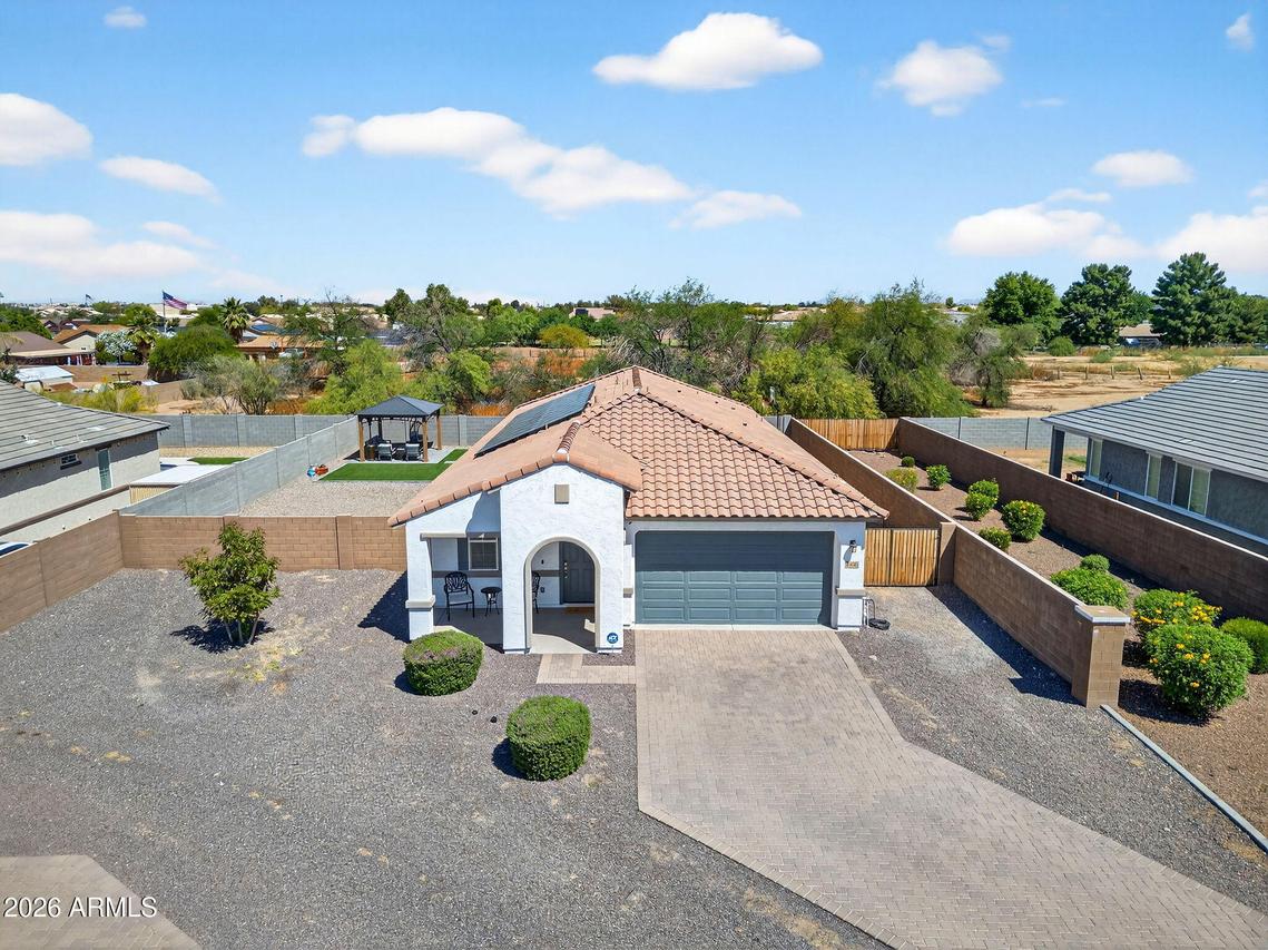 8450 W Medlock Dr., Glendale, AZ 85305