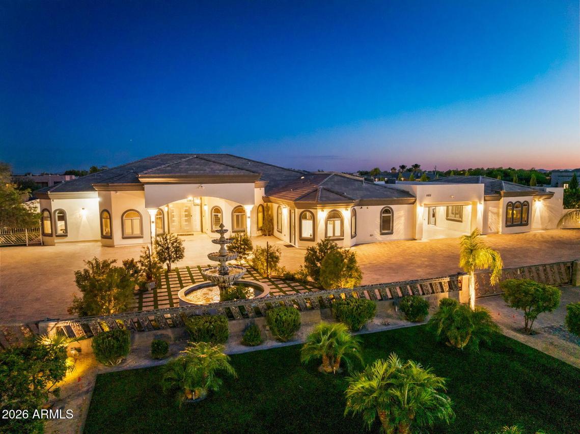 6925 W Hatfield Rd., Peoria, AZ 85383