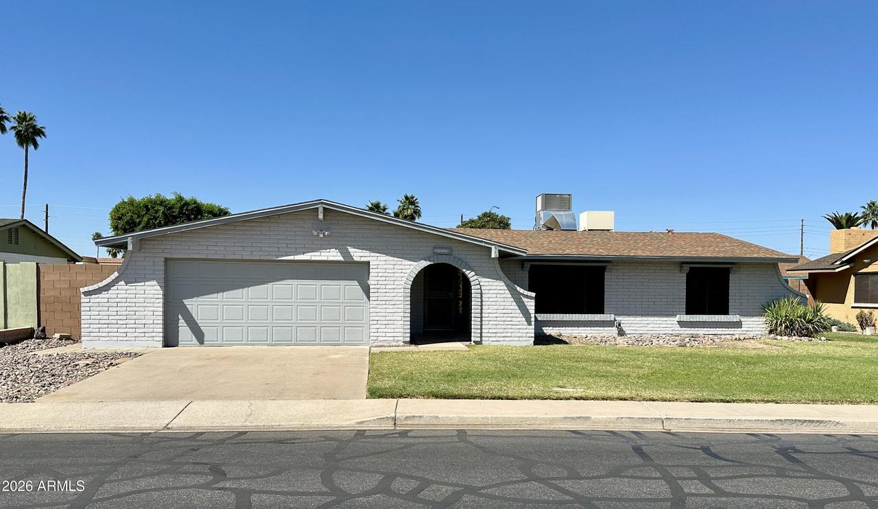 2528 W Osage Ave., Mesa, AZ 85202