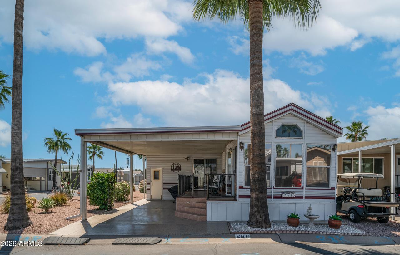 261 Cinnabar Dr., Apache Junction, AZ 85119