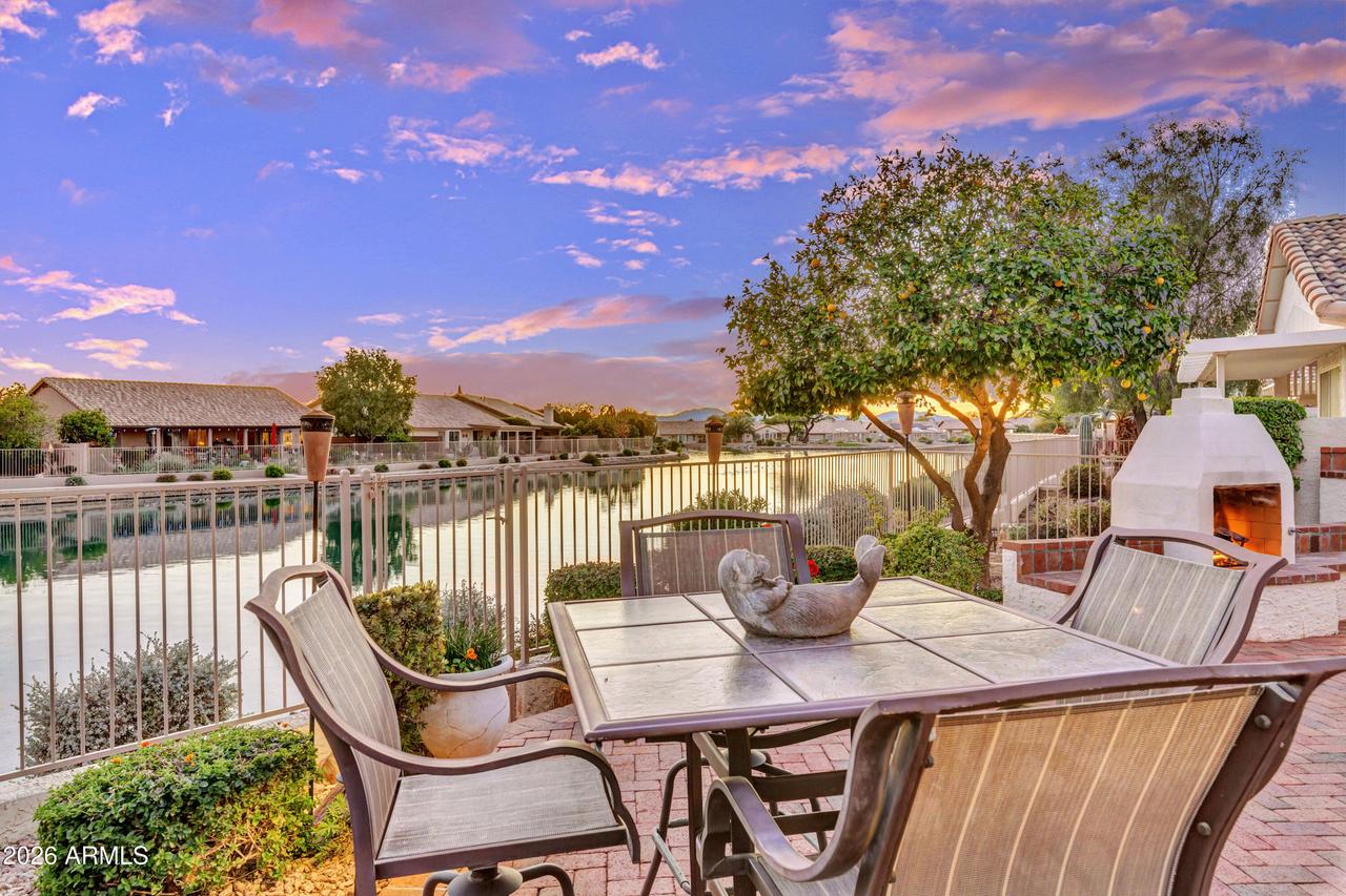 10823 W Irma Ln., Peoria, AZ 85373