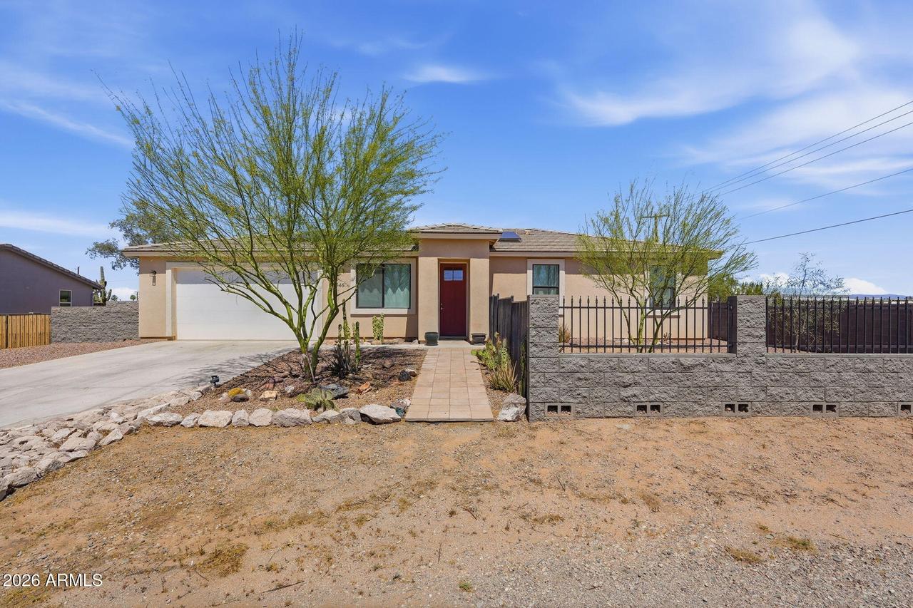 11546 E 4th Ave., Apache Junction, AZ 85120