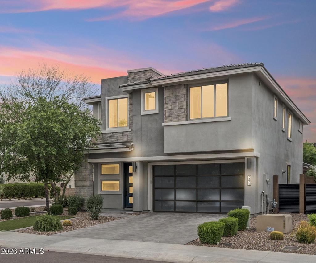 3231 E Bryce Ln., Phoenix, AZ 85050