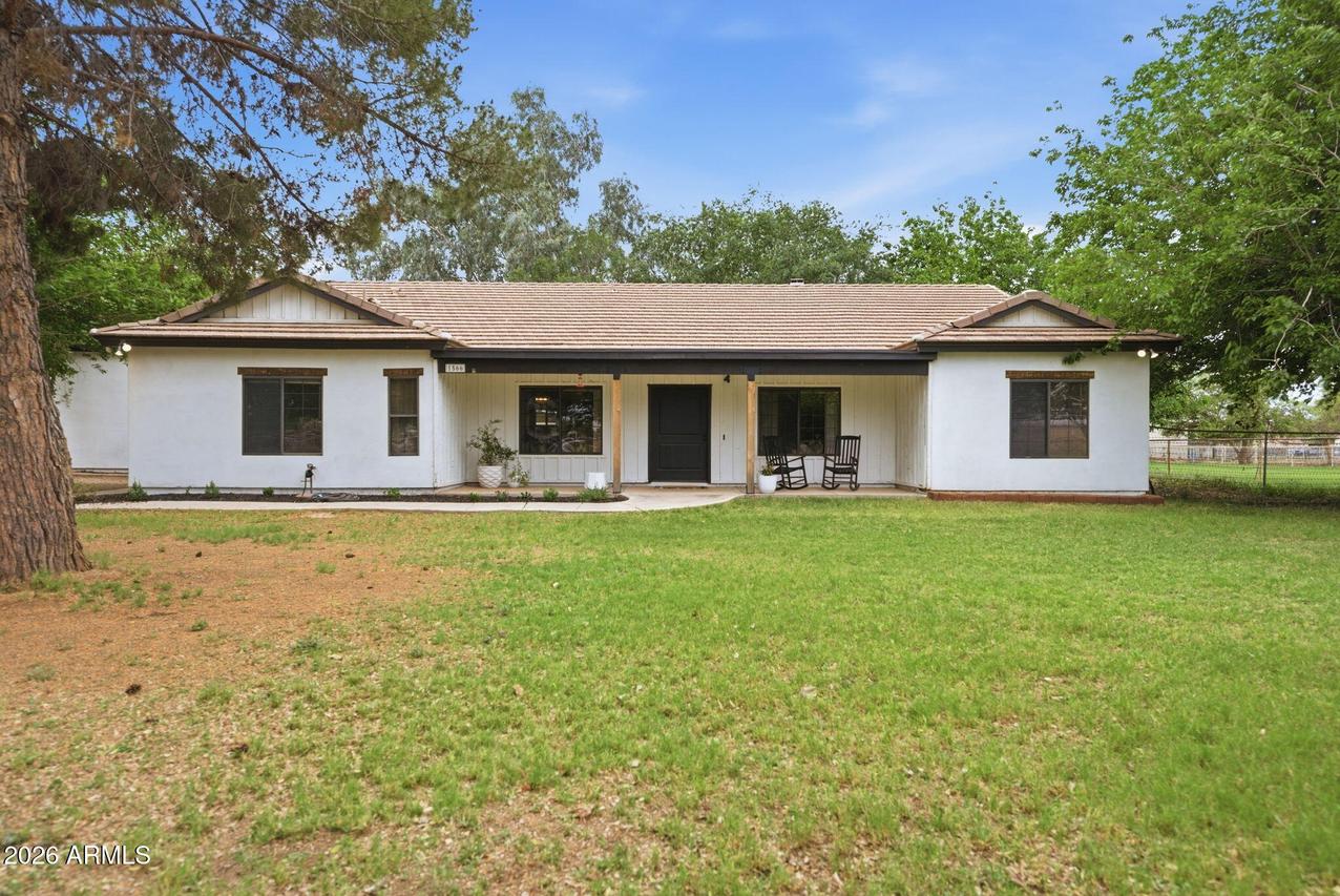 1566 E Paint Horse Pl., San Tan Valley, AZ 85140