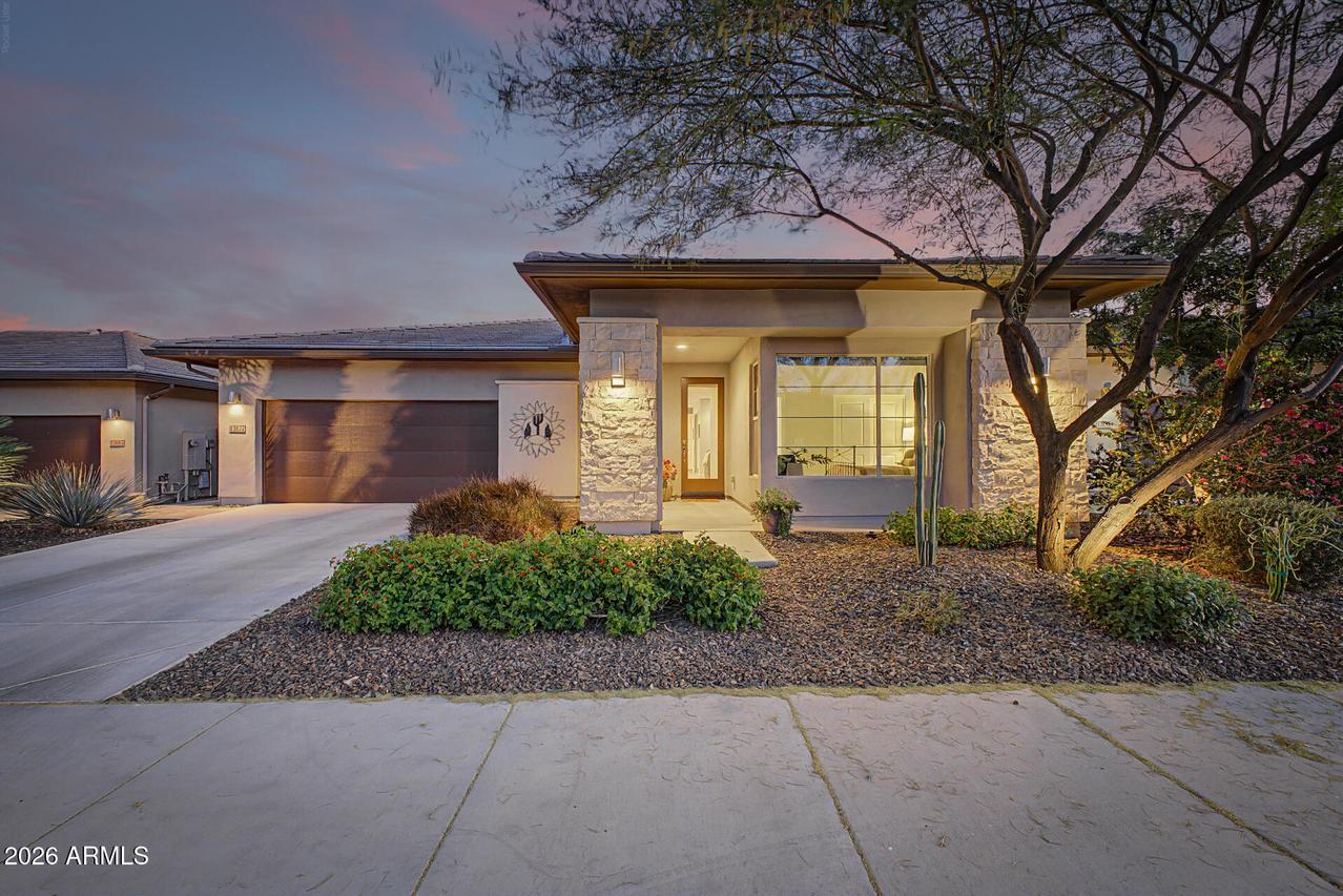 13177 W Hummingbird Ter., Peoria, AZ 85383