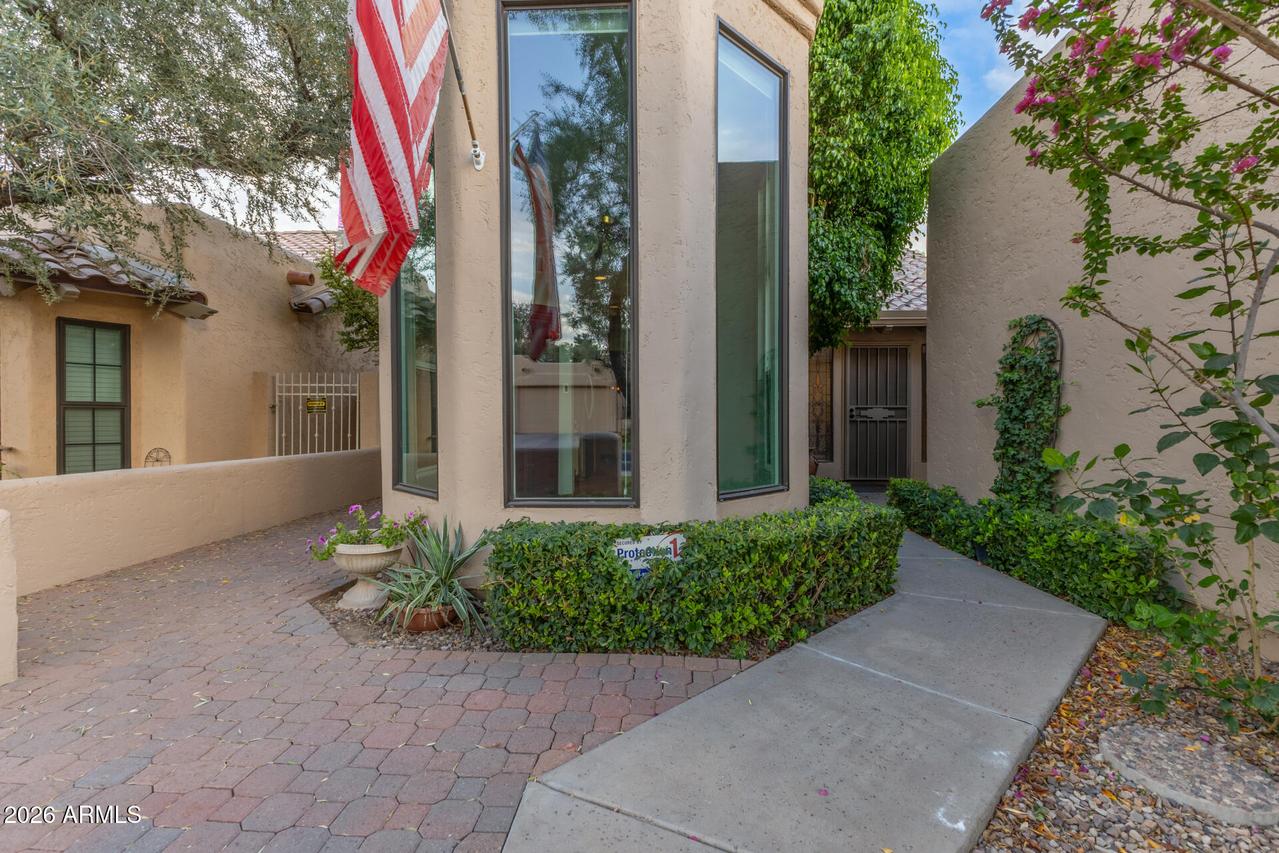 6725 S Taylor Dr., Tempe, AZ 85283