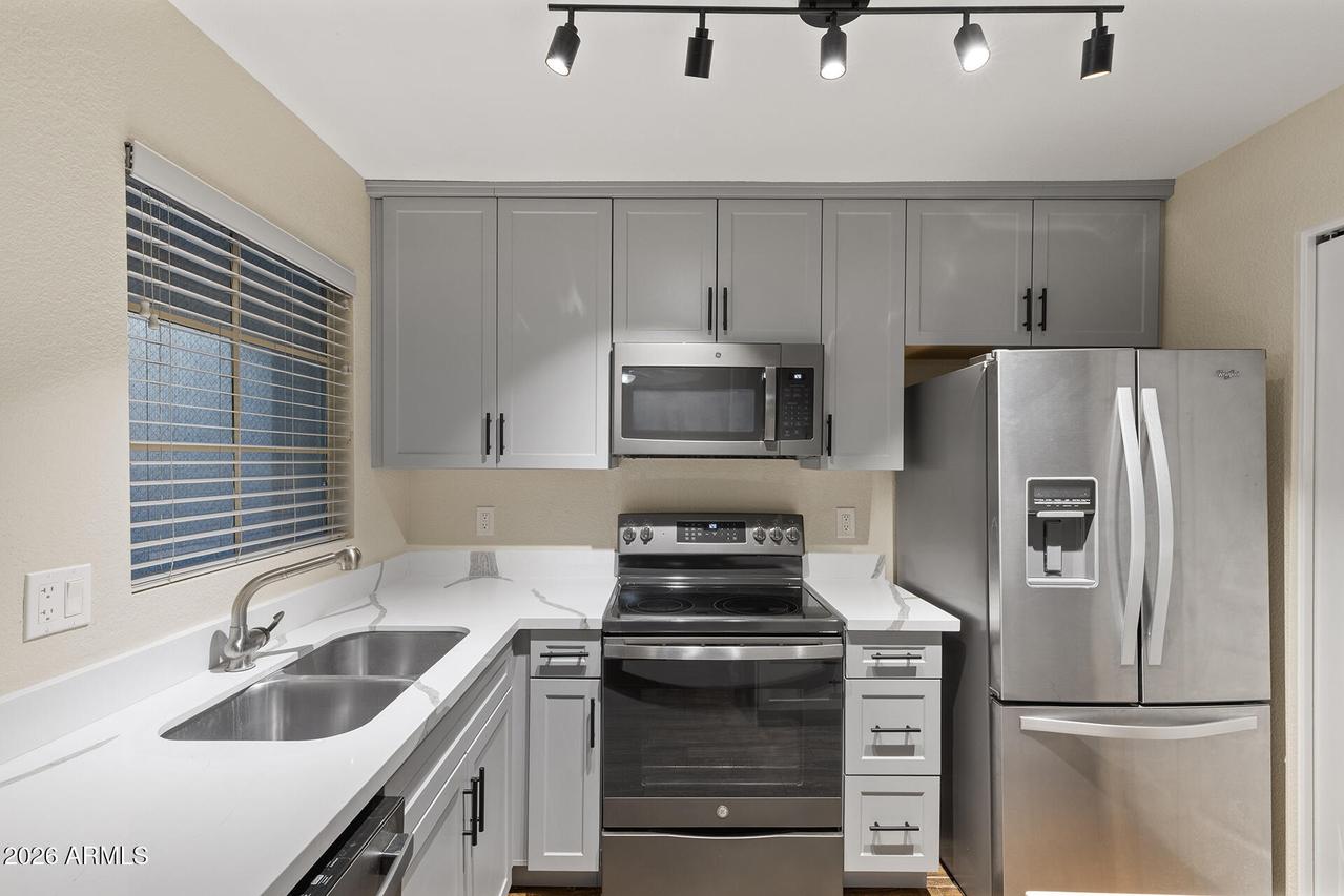 1880 E Morten Ave. #102, Phoenix, AZ 85020