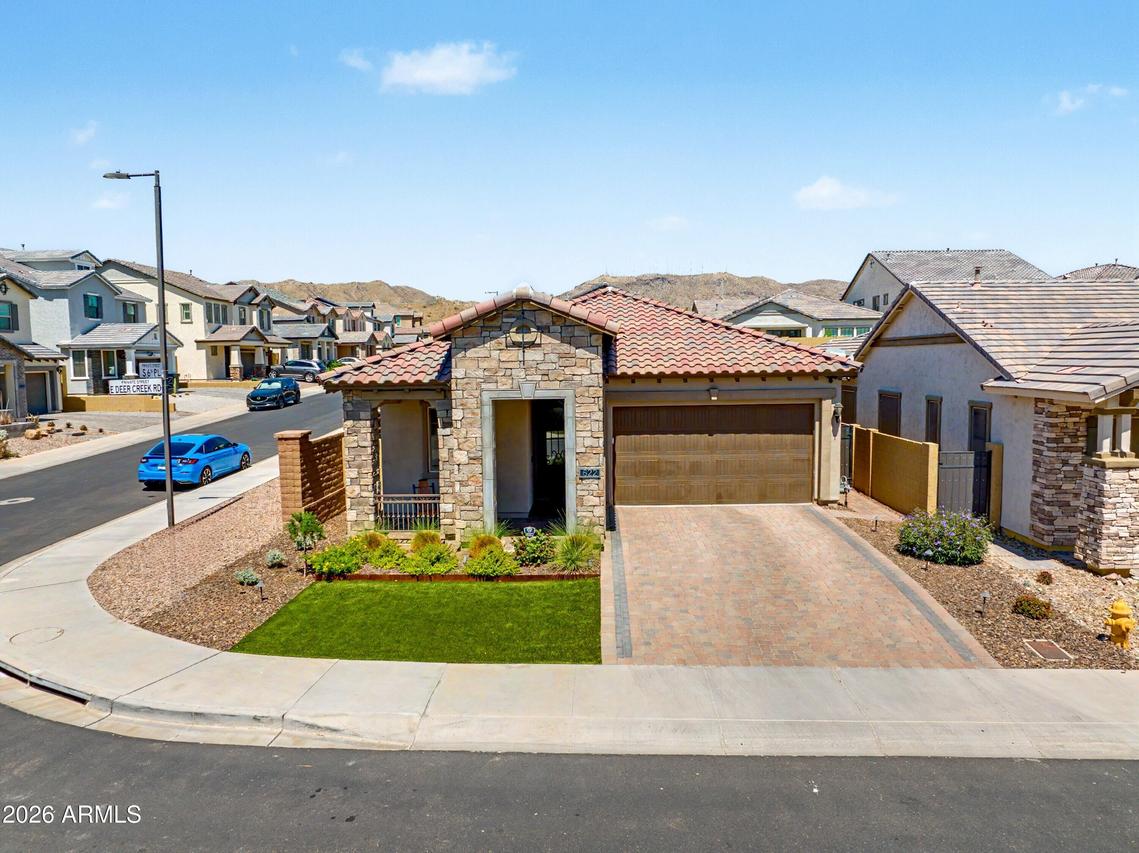 622 E Deer Creek Rd., Phoenix, AZ 85048
