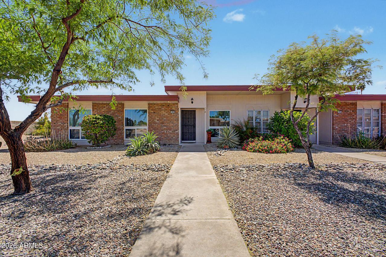9901 W Cedar Dr., Sun City, AZ 85351
