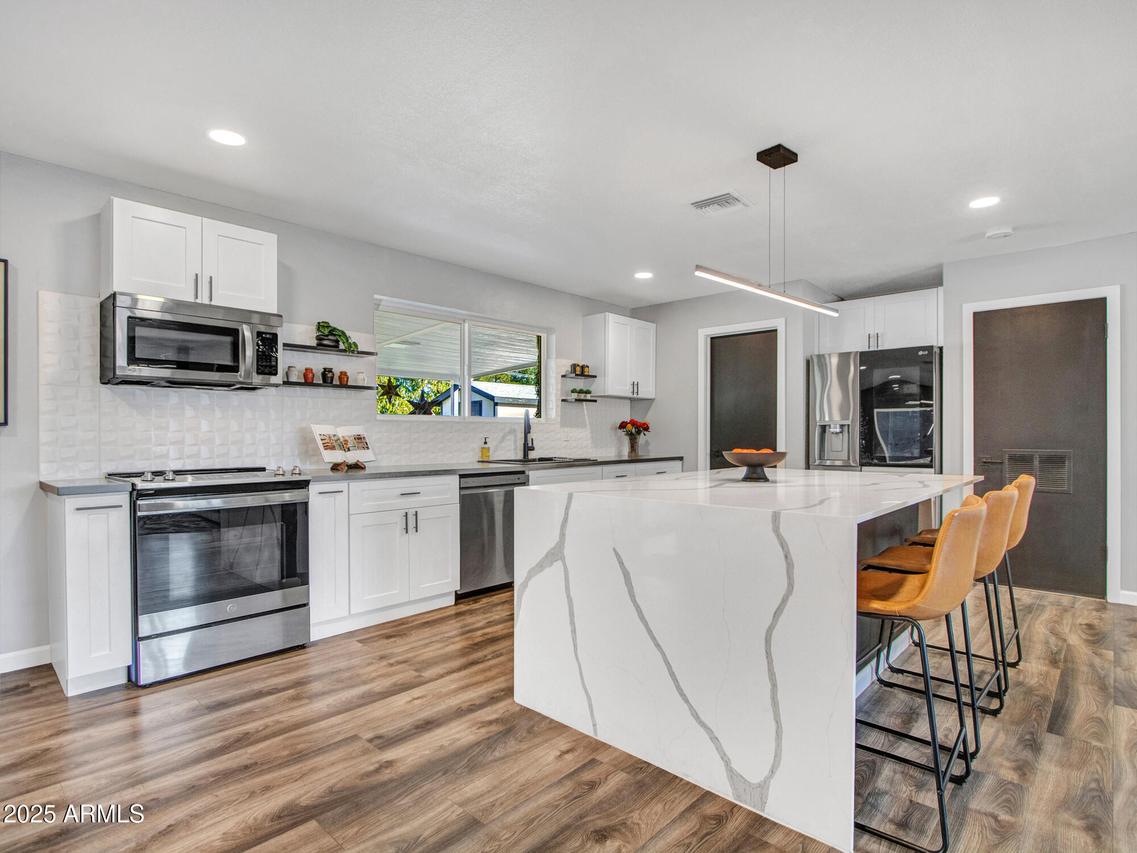 3010 E Yucca St., Phoenix, AZ 85028