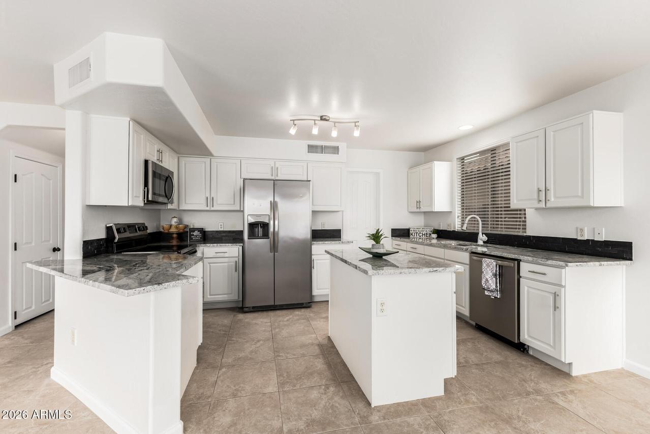 1411 S Western Skies Dr., Gilbert, AZ 85296