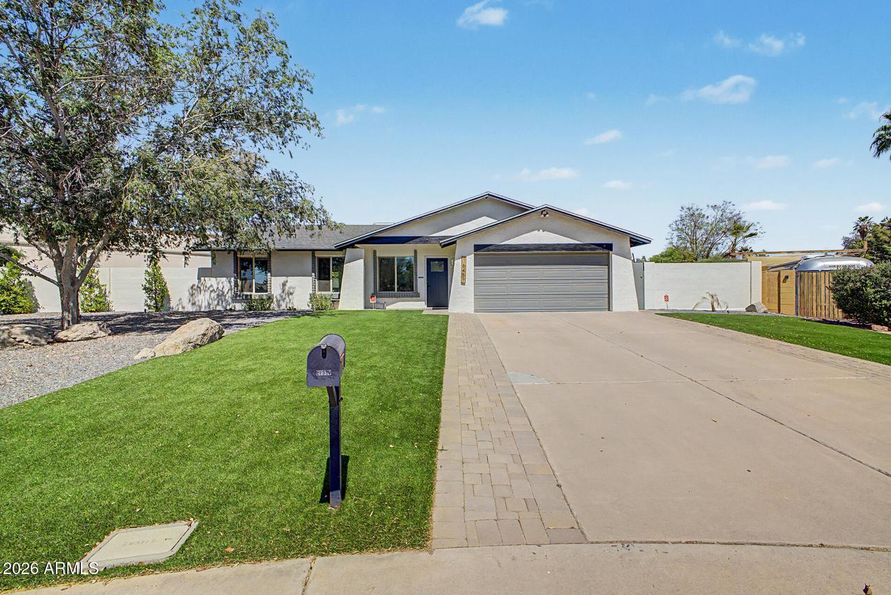 16457 N 47th St., Phoenix, AZ 85032