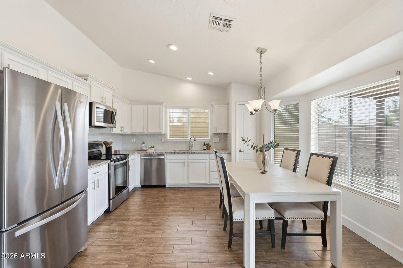 17808 N 145th Cir., Surprise, AZ 85374