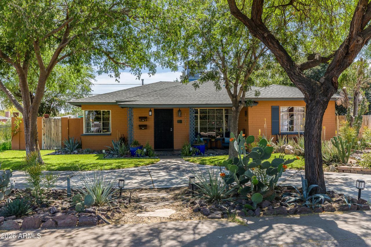 1601 W Mulberry Dr., Phoenix, AZ 85015