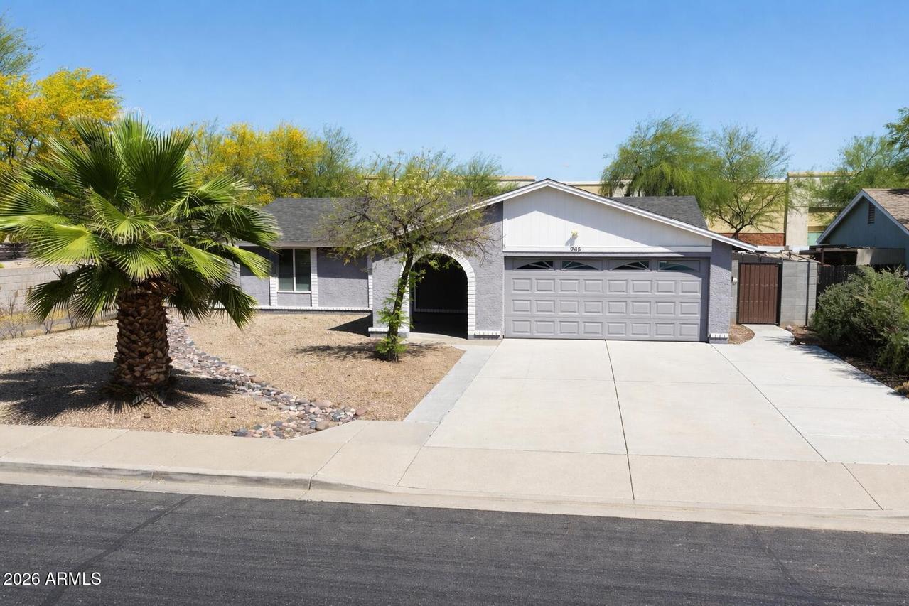 945 N Central Dr., Chandler, AZ 85224