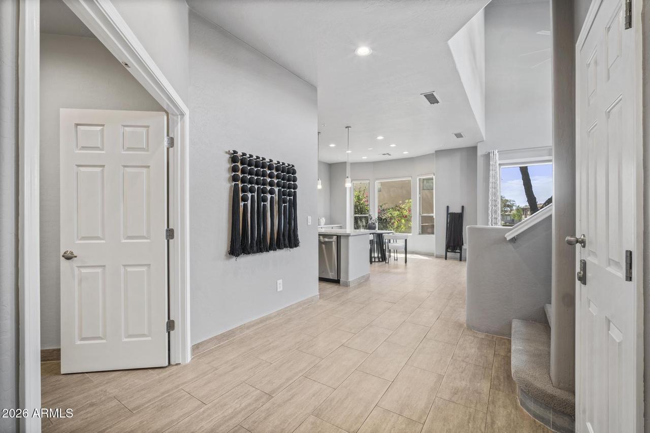 16420 N Thompson Peak Pkwy. #1122, Scottsdale, AZ 85260