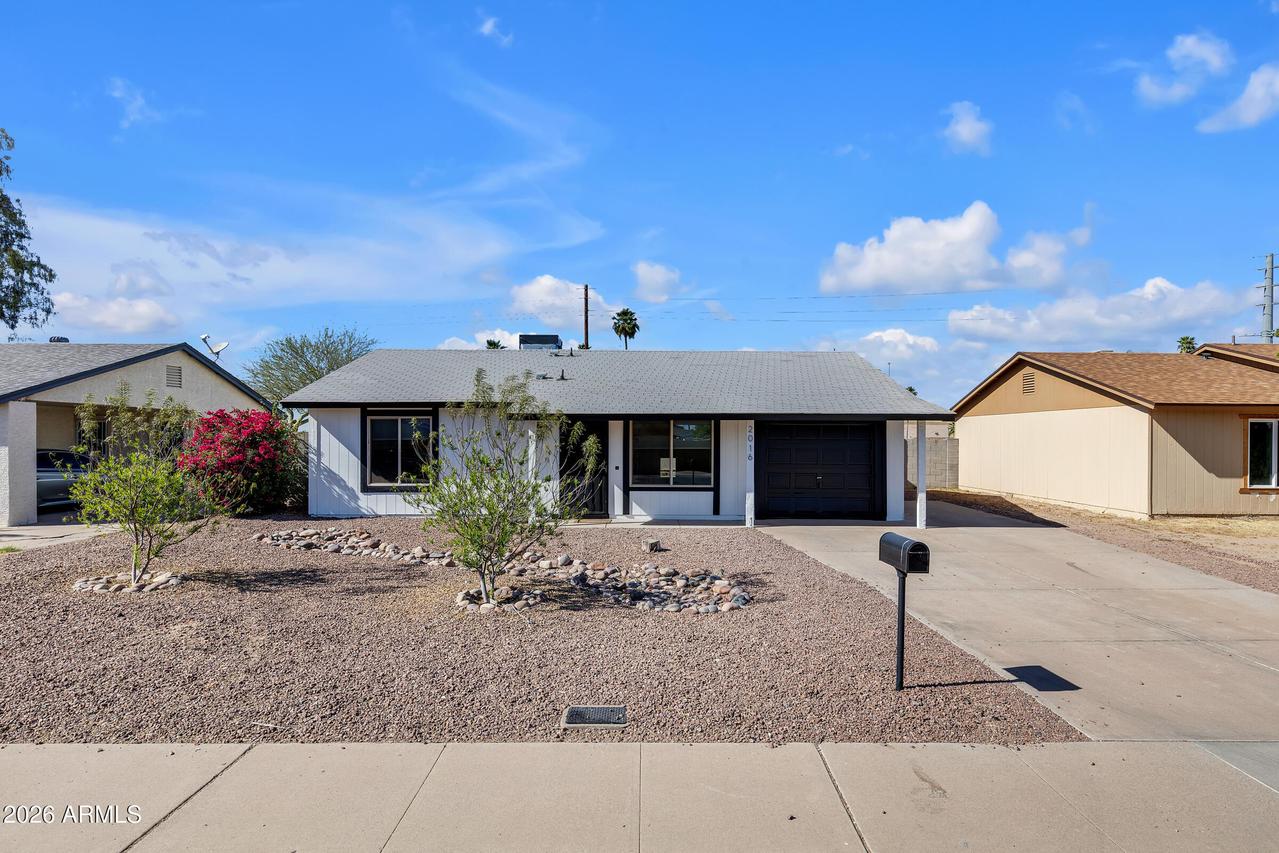 2016 W Hermosa Dr., Tempe, AZ 85282
