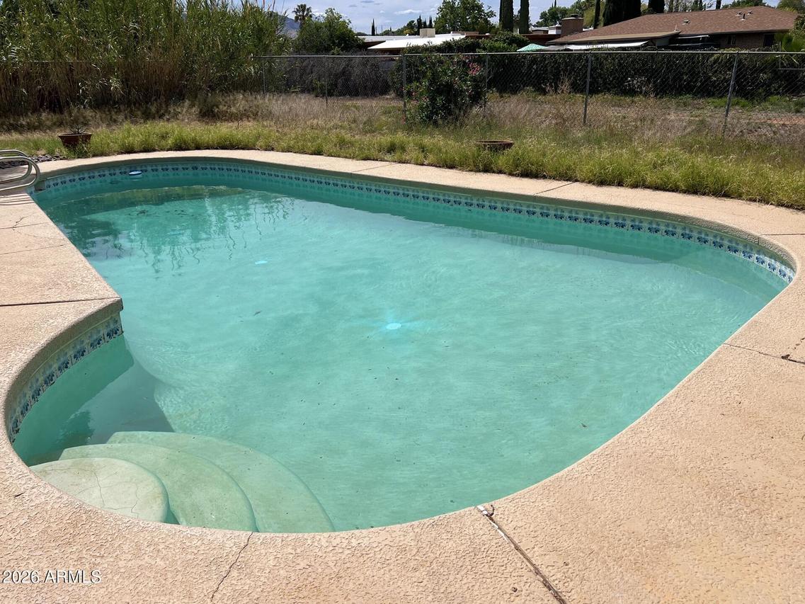 811 Tacoma Pl., Sierra Vista, AZ 85635