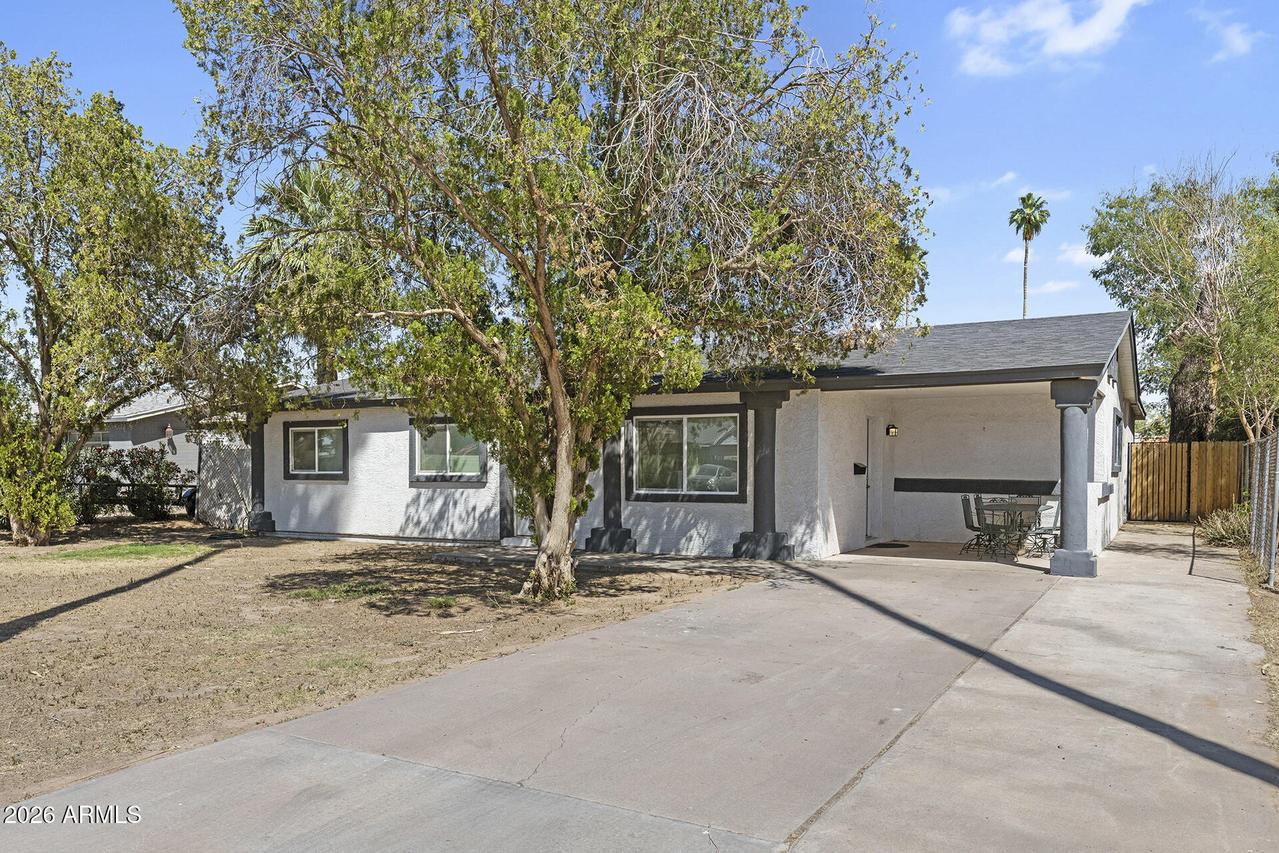 2327 N 31st St., Phoenix, AZ 85008