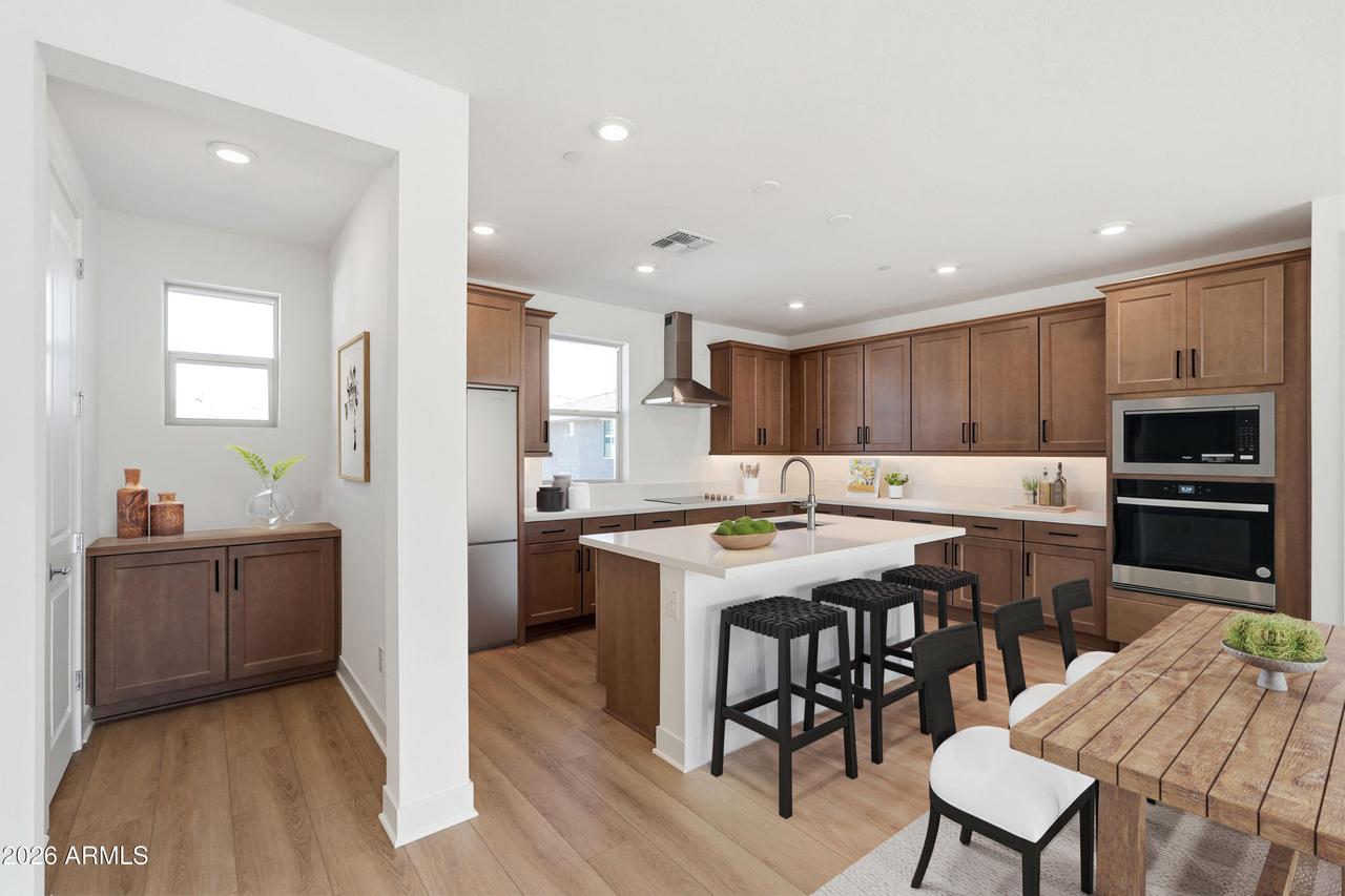 2121 W Sonoran Desert Dr. #115, Phoenix, AZ 85085