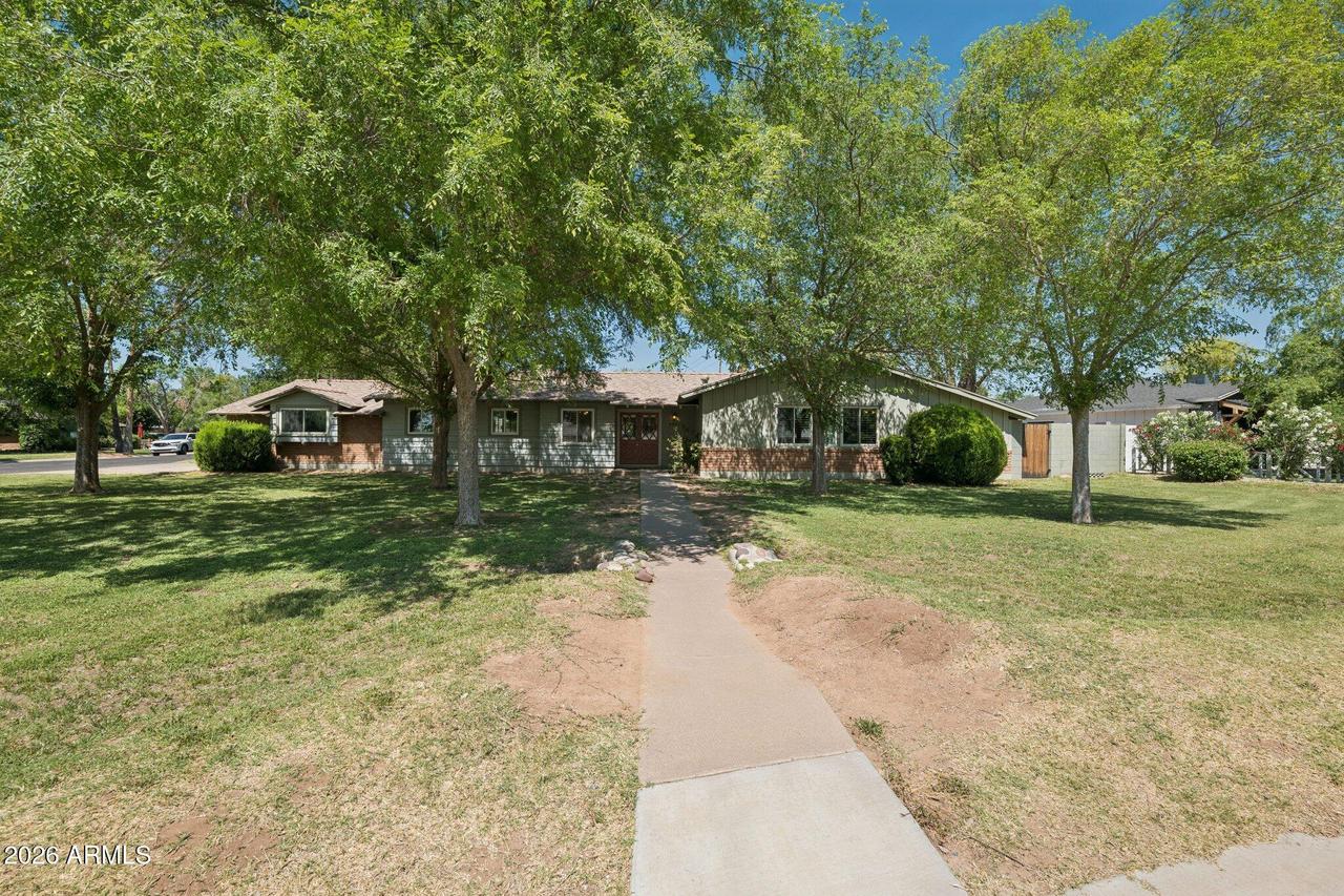 4902 E Osborn Rd., Phoenix, AZ 85018