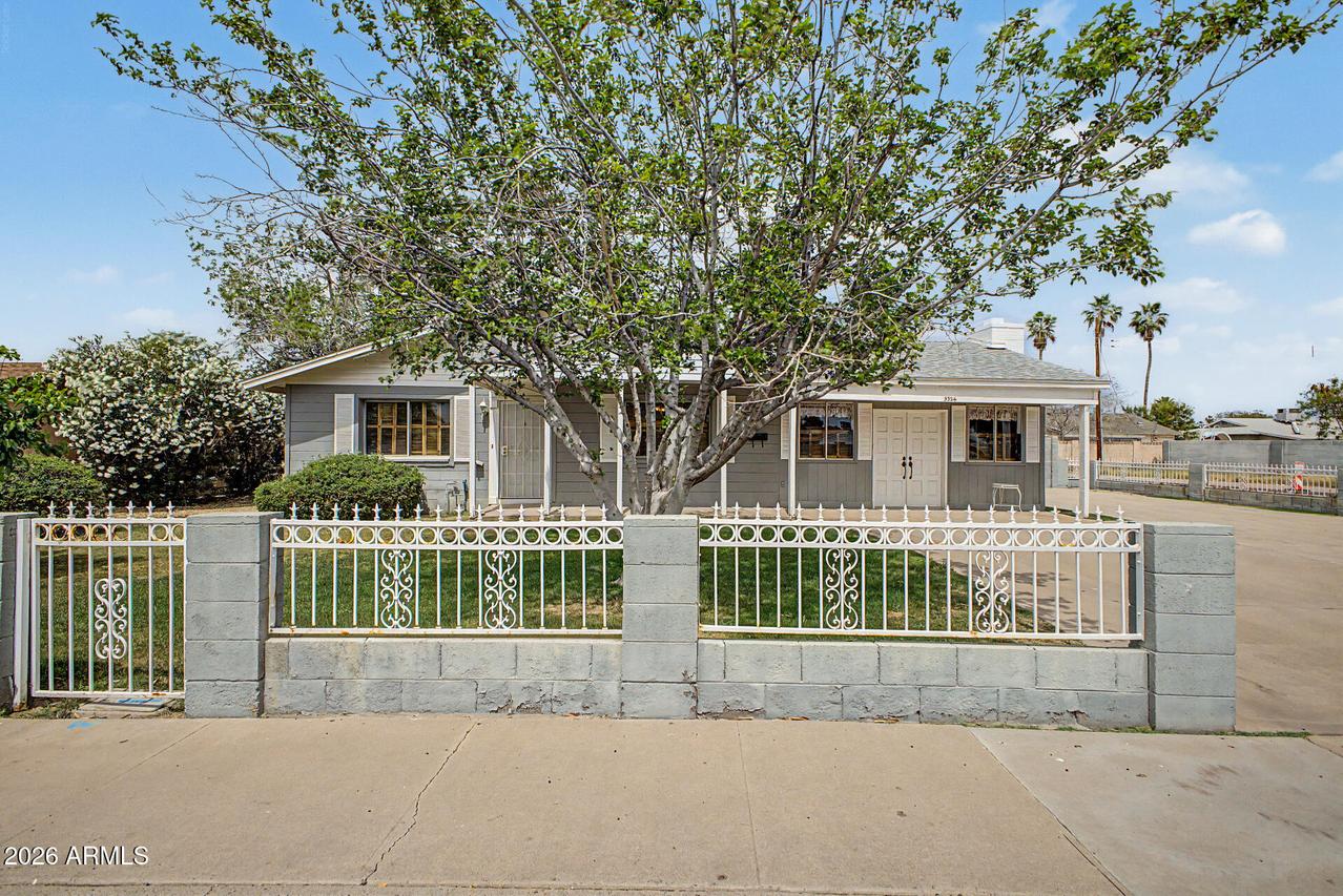5324 W Lewis Ave., Phoenix, AZ 85035
