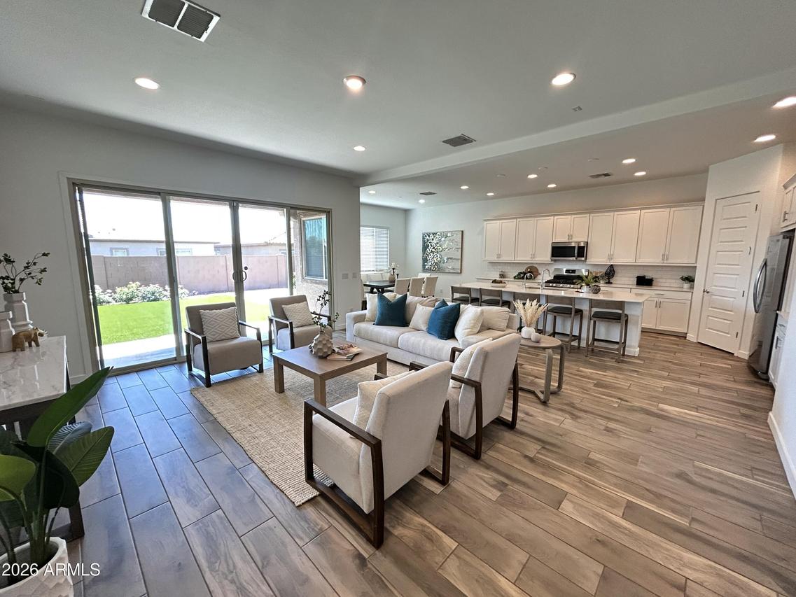 9321 W Sells Dr., Phoenix, AZ 85037