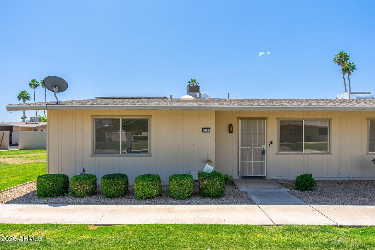 13221 N 110th Ave., Sun City, AZ 85351
