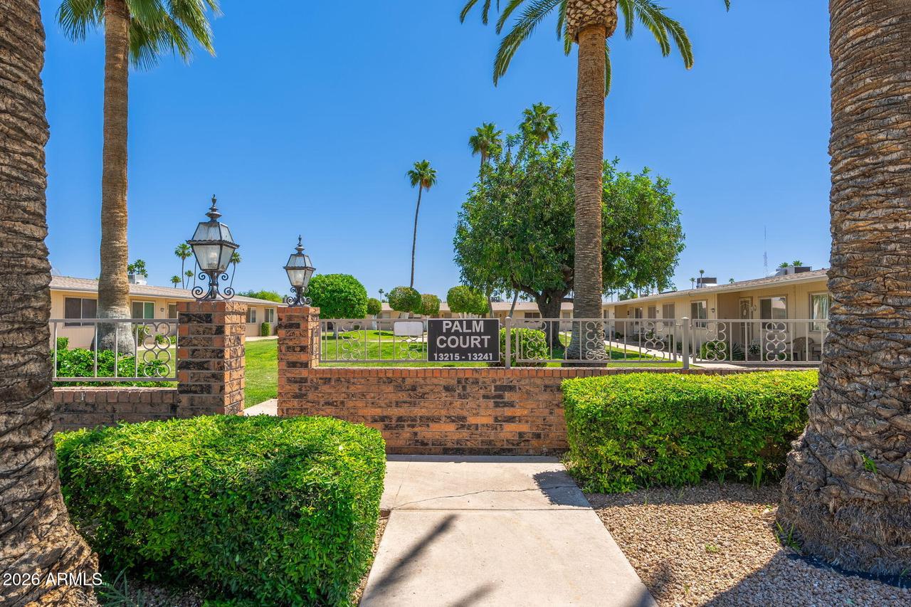 13221 N 110th Ave., Sun City, AZ 85351