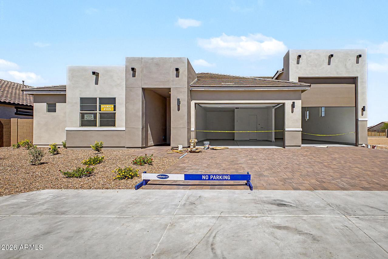 1439 S 183rd Dr., Goodyear, AZ 85338