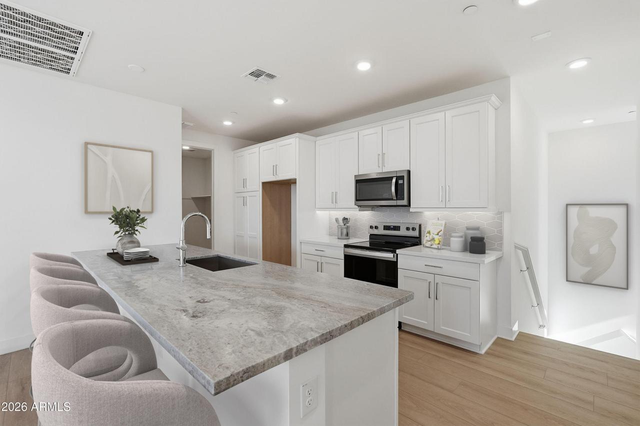 2121 W Sonoran Desert Dr. #75, Phoenix, AZ 85085