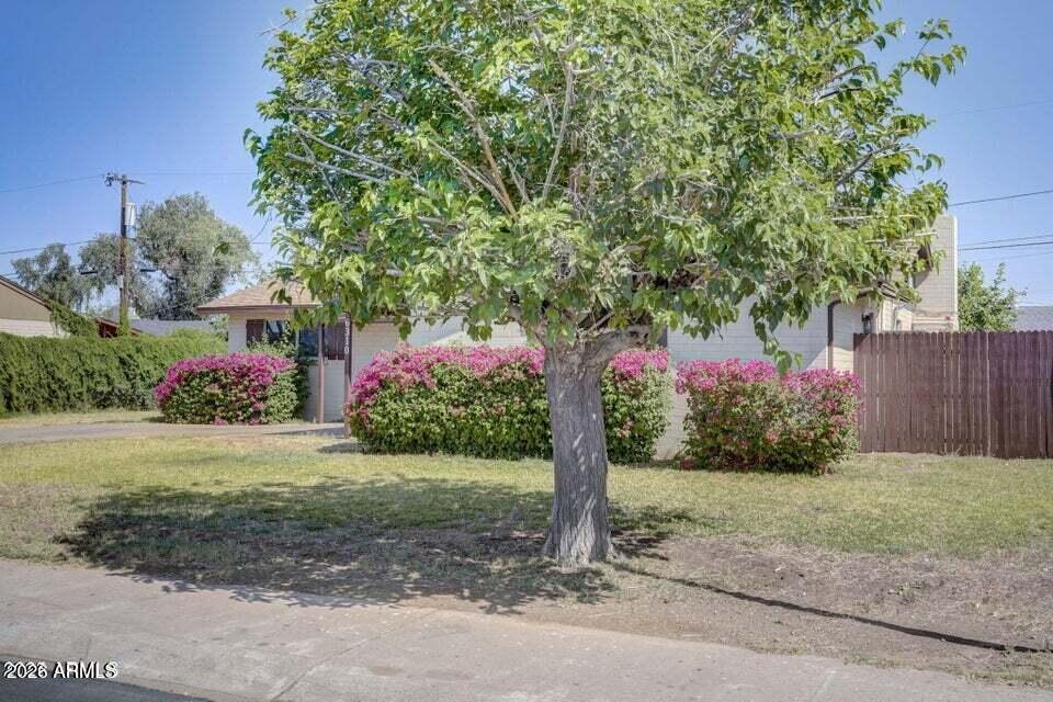 6310 W Berridge Ln., Glendale, AZ 85301