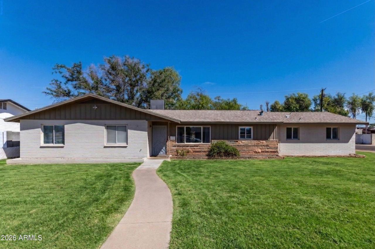 136 E Palmcroft Dr., Tempe, AZ 85282