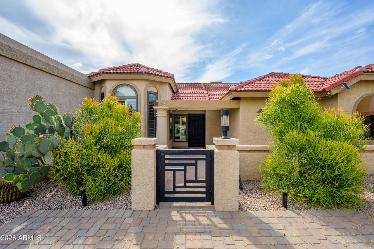 1365 N Lakeshore Dr., Chandler, AZ 85226