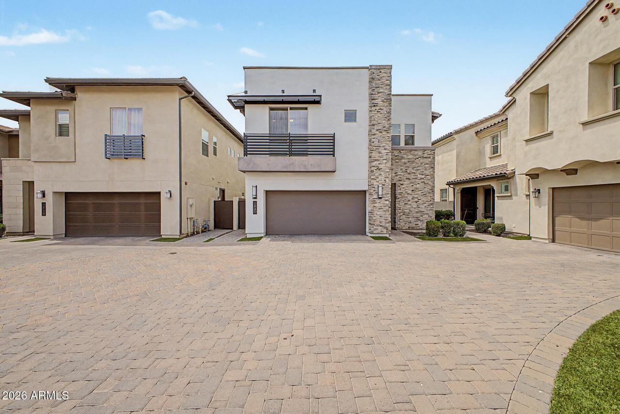 1840 S Follett Way, Gilbert, AZ 85295