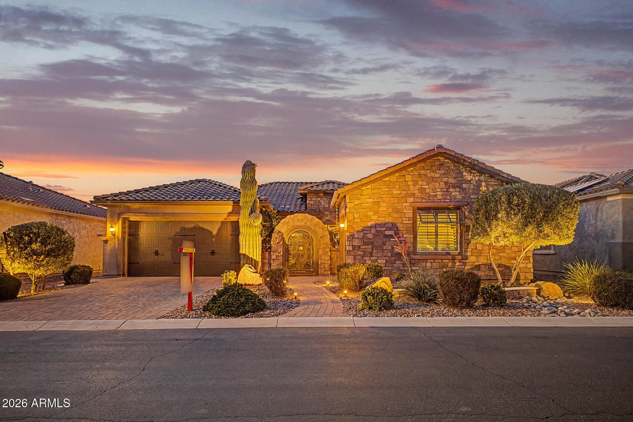 5730 W Cinder Brook Way, Florence, AZ 85132