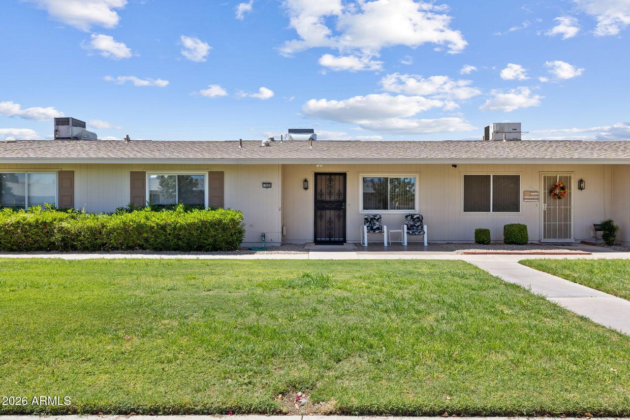13682 N Garden Court Dr., Sun City, AZ 85351