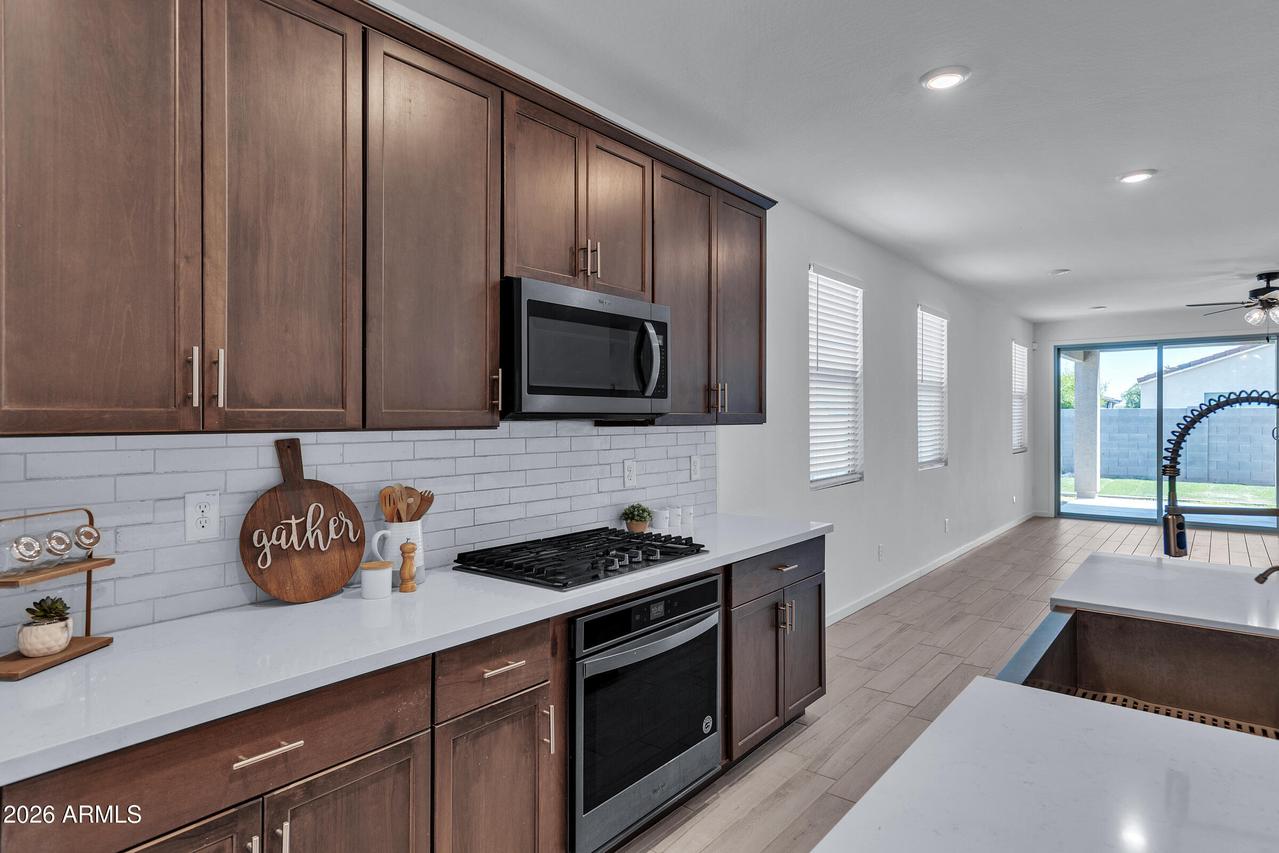 33915 N Blue Curl Ln., San Tan Valley, AZ 85144